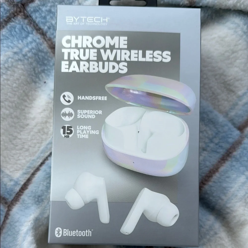 Chrome True Wireless Earbuds - White